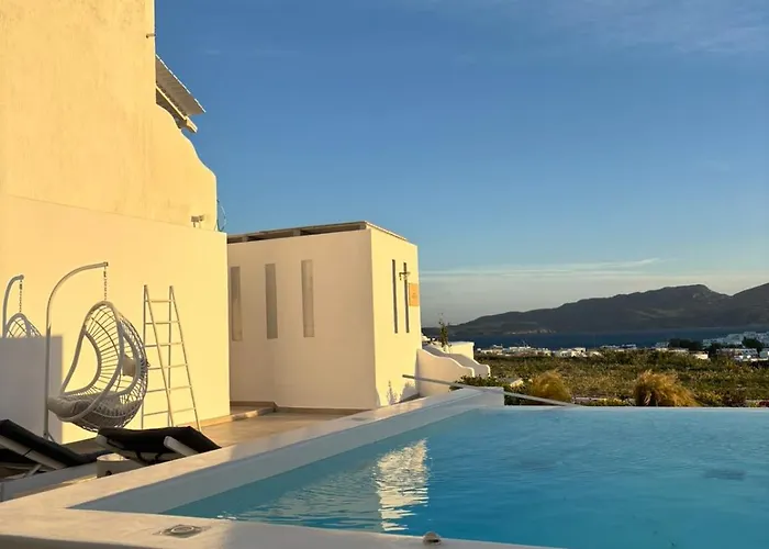 Kapetan Giannis * Adamantas (Milos)